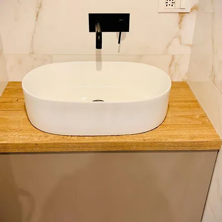 Residenza Vitruvio432 Oda ve Kahvaltı Milano